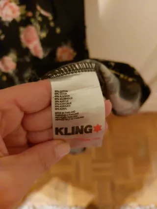 Vestido Kling floral negro y rosa