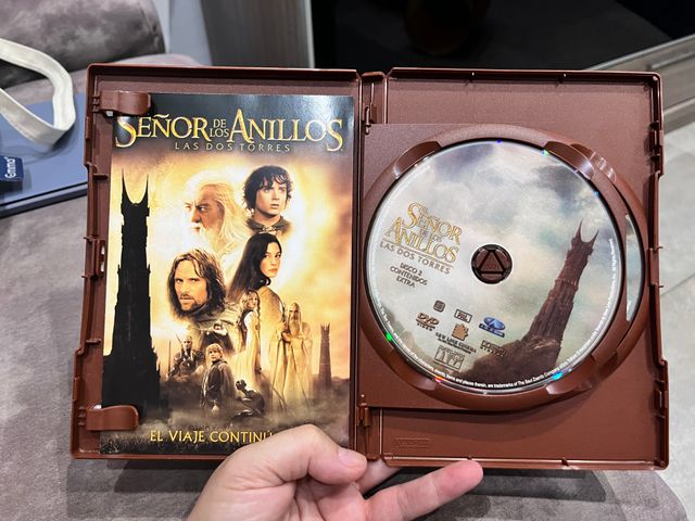 Confezione da 4 film in DVD (Il Signore degli Anelli, Barrio, Dobermann, Il Giorno della Bestia)