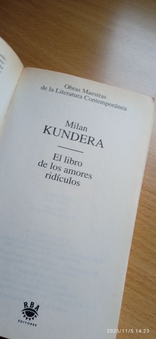El libro de los amores ridículos