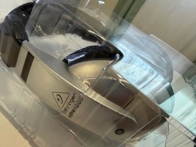 Auriculares Behringer HPM1000