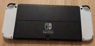 Nintendo Switch OLED + 3 giochi