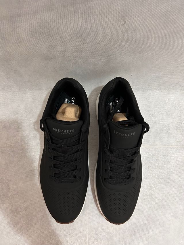 Skechers Uno Stand On Air