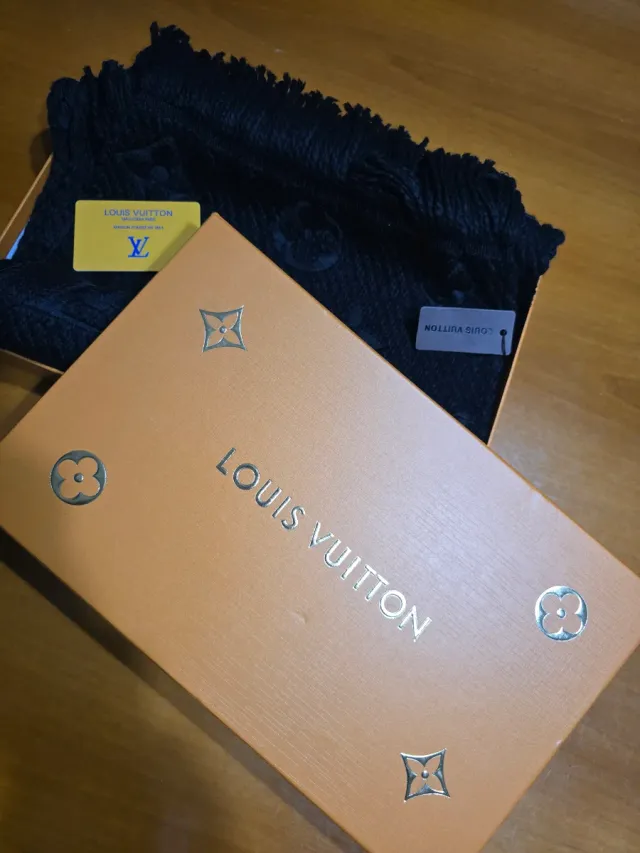 Sciarpa Louis Vuitton Nera Invernale