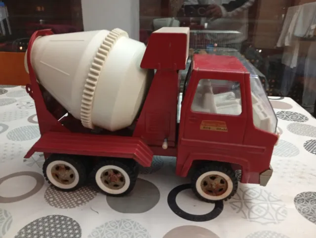 Caminhão Betoneira Sansón Aço