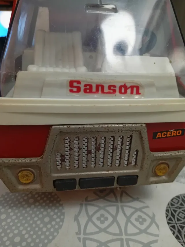 Caminhão Betoneira Sansón Aço