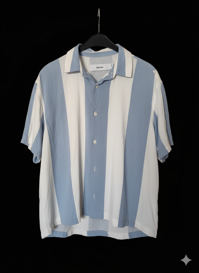 Camisa Bershka Rayas Azul y Blanca