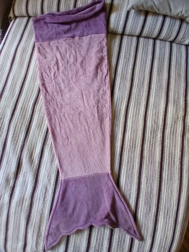 Manta cola de sirena morada