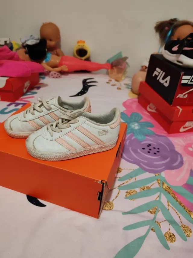 Botines Adidas Gazelle Niña Talla 23