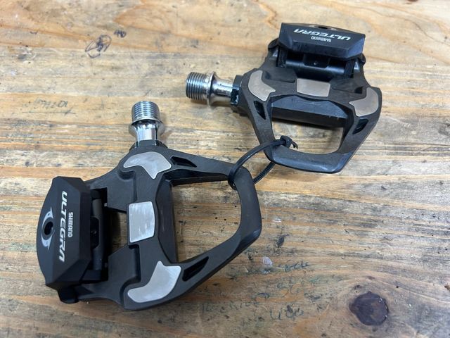 Pedales Shimano Ultegra R8000 Carbono