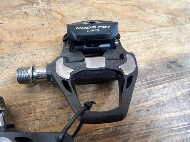 Pedales Shimano Ultegra R8000 Carbono