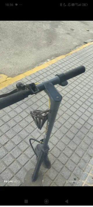Patinete eléctrico como nuevo