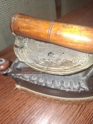 2 Planchas antiguas de hierro