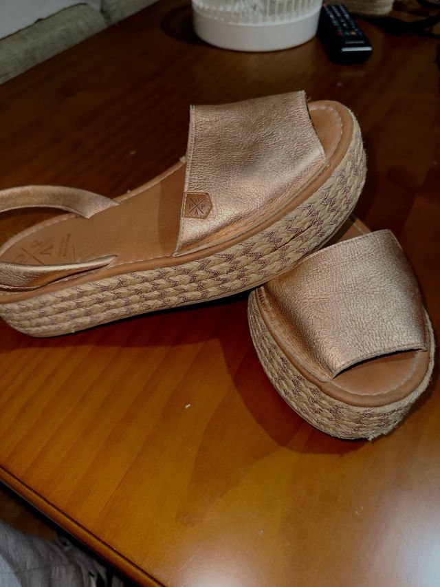 Sandalias POPA Vendo por no poner le están pequeña