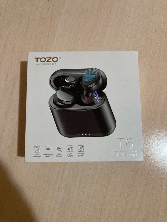 Caja Auriculares Inalámbricos TOZO T6