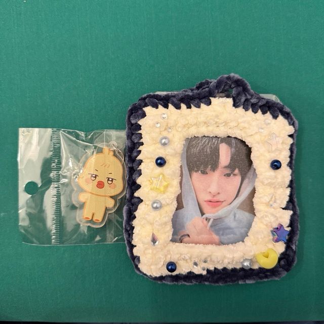 Ateez Mingi photocard holder