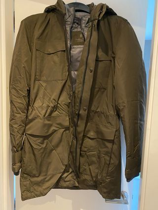 Abrigo de plumas Massimo Dutti verde oliva