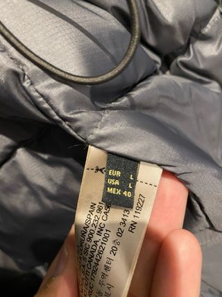 Abrigo de plumas Massimo Dutti verde oliva