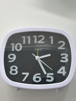Reloj SAnda blanco y negro