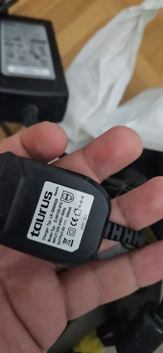 Cargadores varios para electrónica samsung,del...