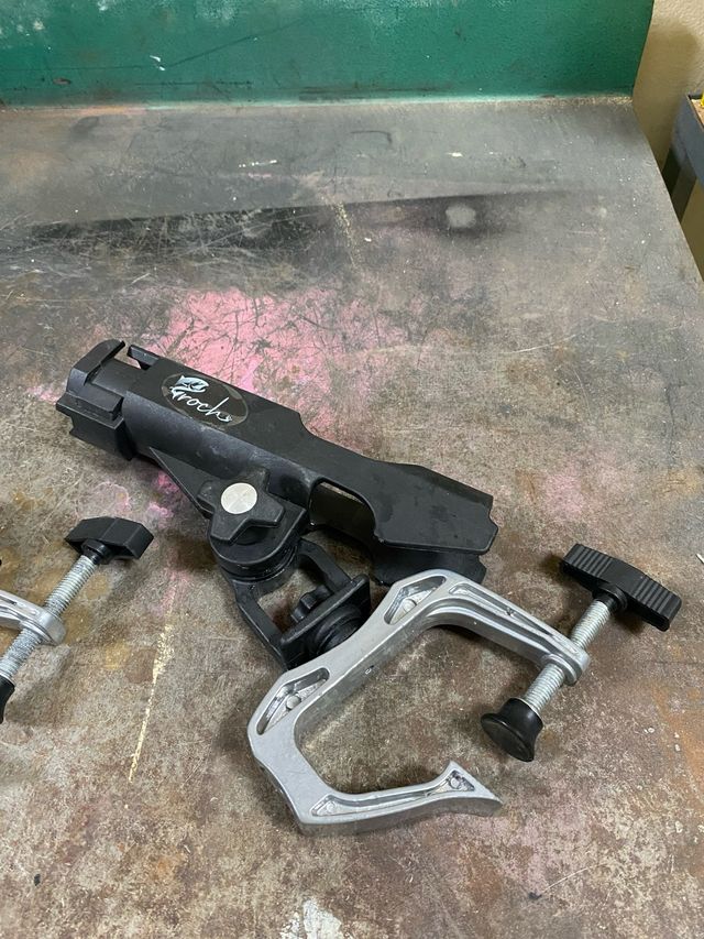 Soportes cañeros para barco