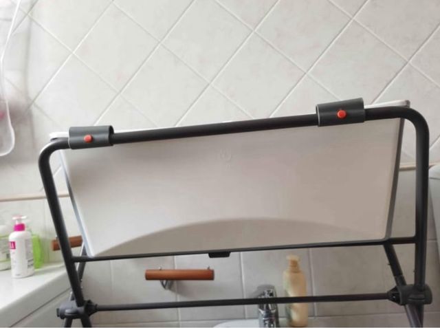 Vaschetta bagnetto Stokke con supporto