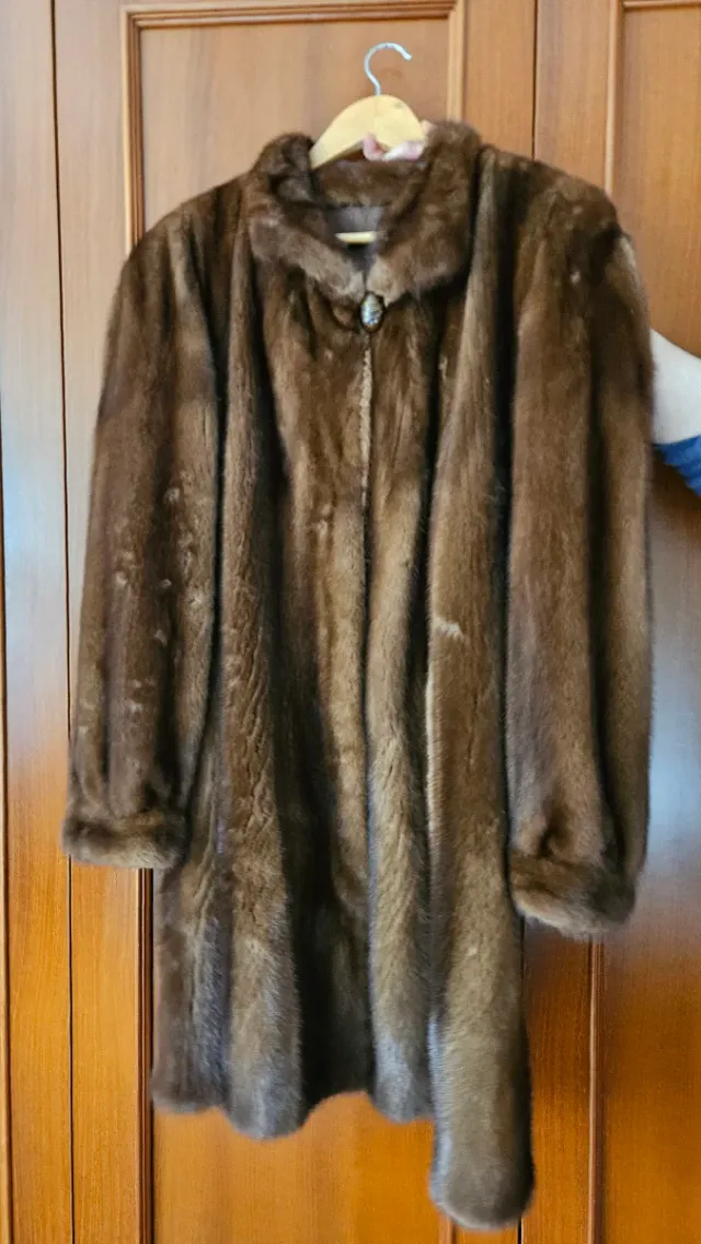 Chaquetón de piel marrón talla 50