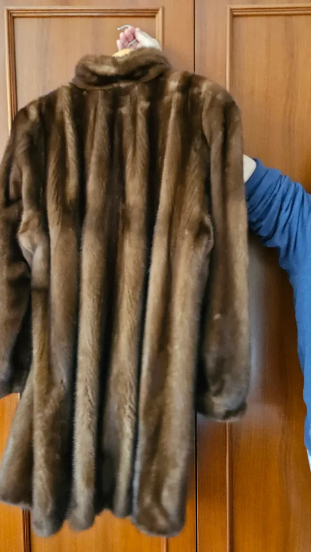 Chaquetón de piel marrón talla 50