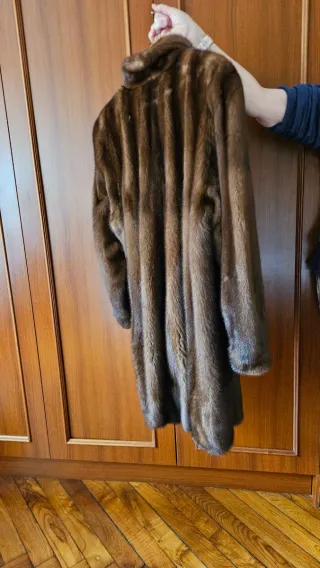 Chaquetón de piel marrón talla 50