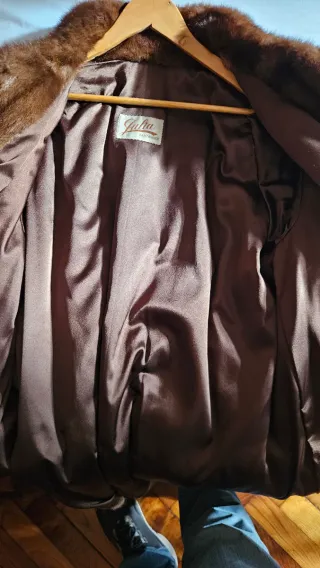 Chaquetón de piel marrón talla 50