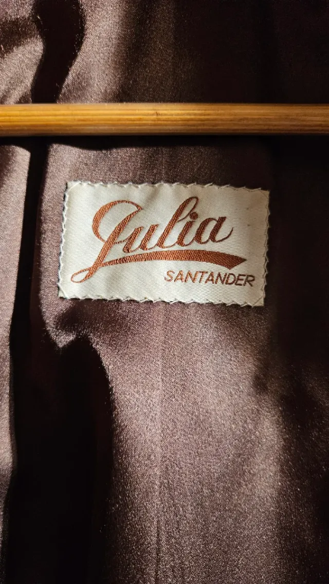 Chaquetón de piel marrón talla 50