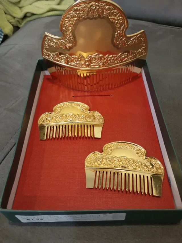 Peineta Valencia Dorada Grande