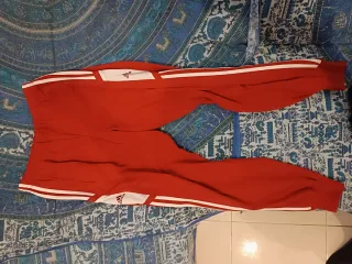 Pantalón chándal Adidas vintage rojo