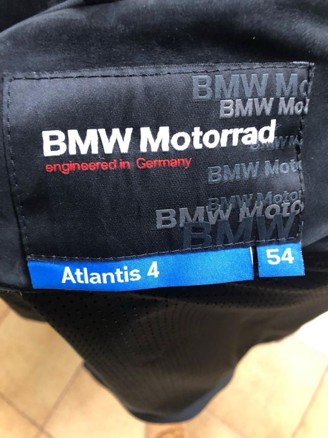 Traje Moto BMW Motorrad Atlantis 4 y botas.