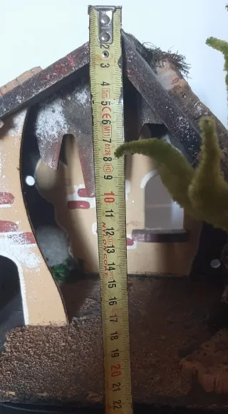 Casetta per presepe artigianale