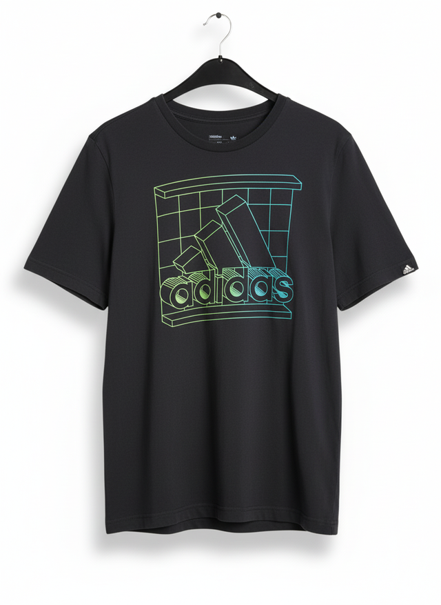 Camiseta Adidas Negra Logo Degradado