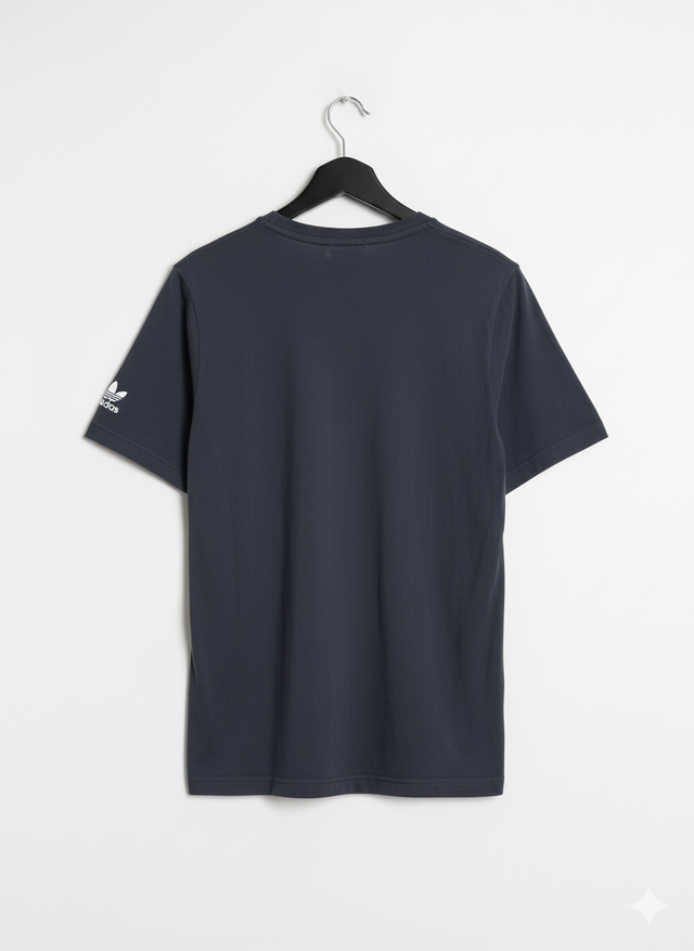 Camiseta Adidas Negra Logo Degradado