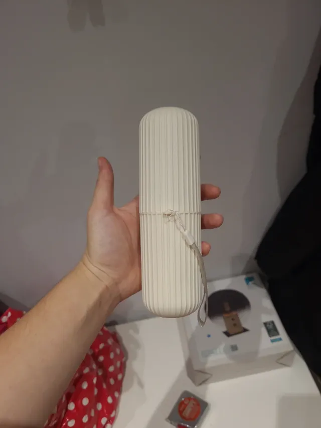 Estuche rígido blanco