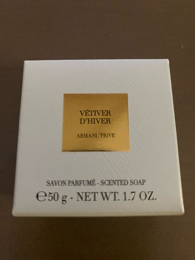 Jabón Armani Vetiver d’hiver perfumado