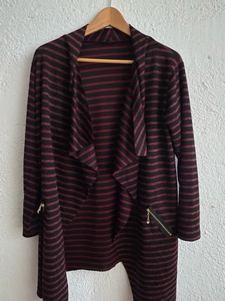 Chaqueta cárdigan asimétrica rayas