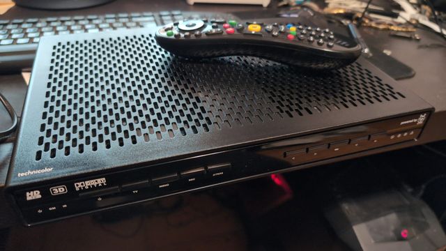 Decodificador Cisco TIVO HD 3D Dolby Digital