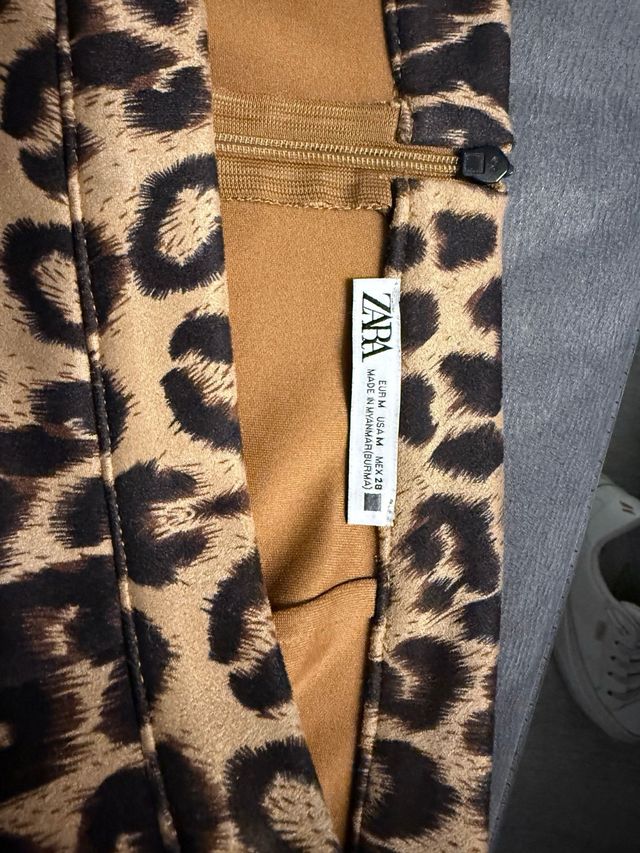 Falda mini Zara estampado leopardo