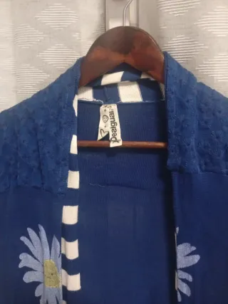 Chaqueta Desigual azul flores