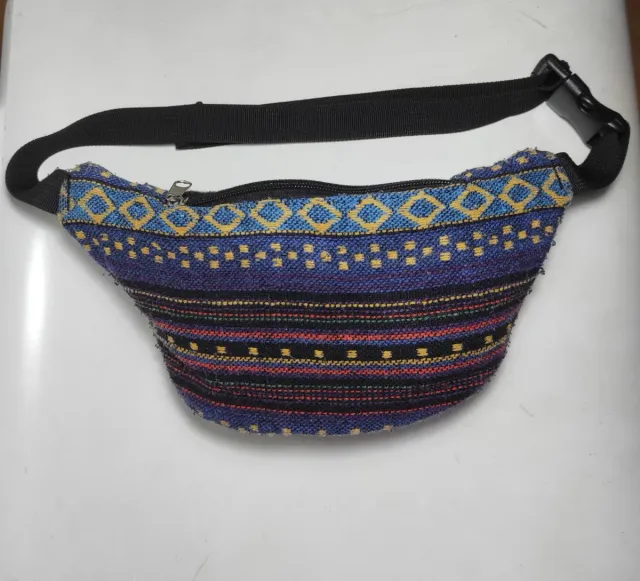 Riñonera multticolor diseño estampado étnico