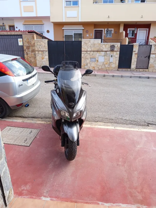 Kymco Grand Dink 300 ABS