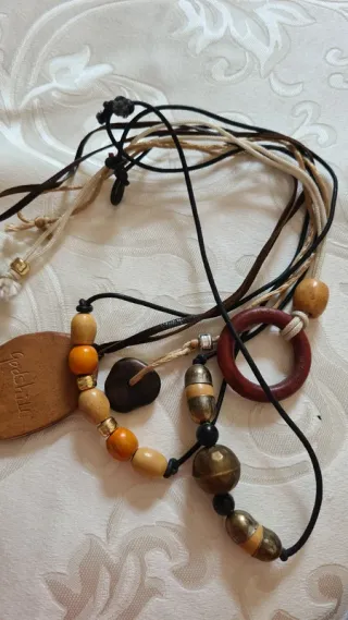 Lotto di collane vintage in vari materiali