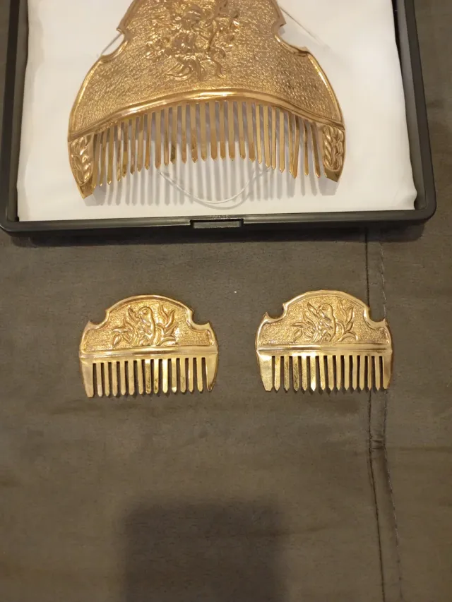 Peinetas de oro J. Arques