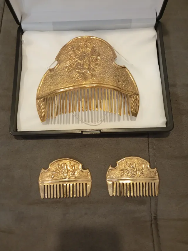 Peinetas de oro J. Arques