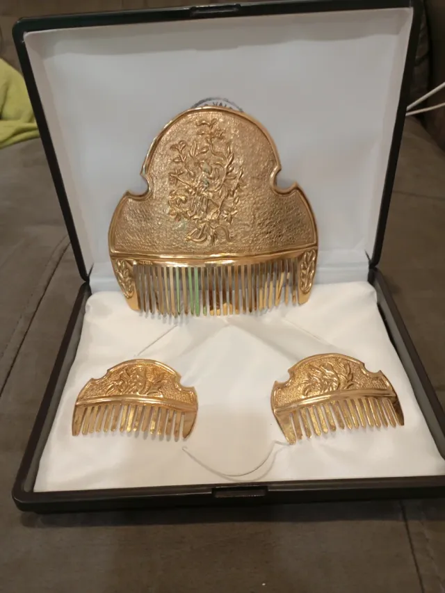 Peinetas de oro J. Arques