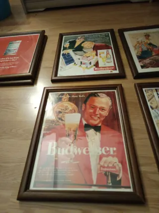 Quadri pubblicitari Budweiser in legno e carta