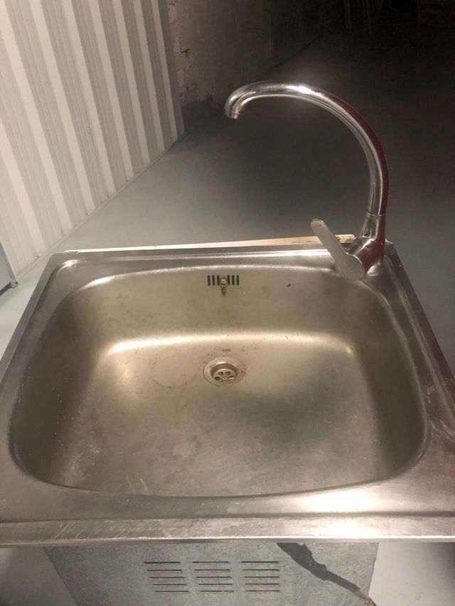 Lavatrice da cucina con ampio lavandino